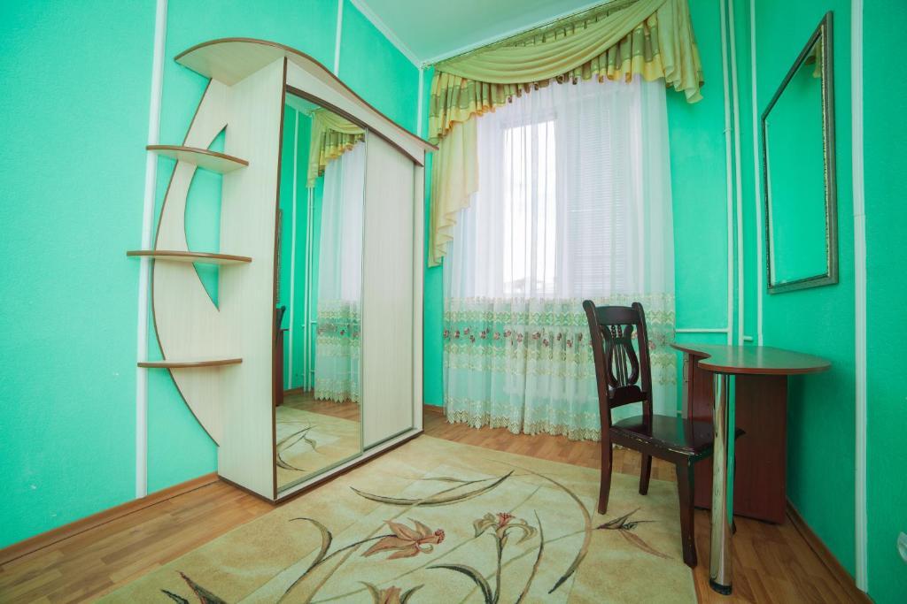 Hotel Vinnytsia Sawoy Quarto foto