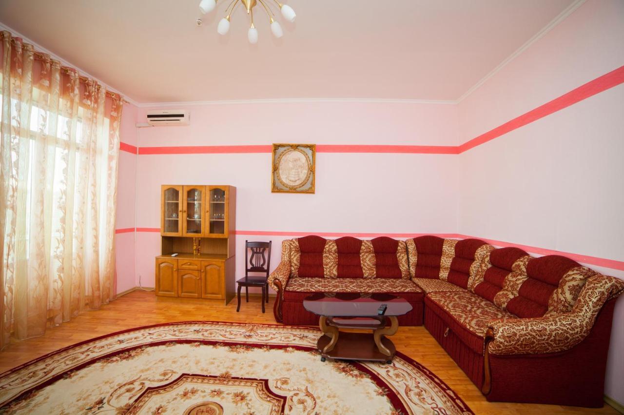 Hotel Vinnytsia Sawoy Quarto foto